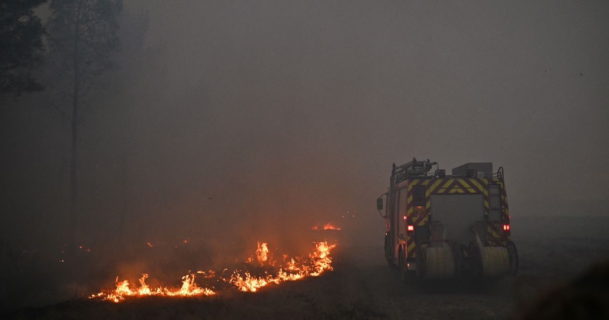 Macron holds crisis meeting as monster wildfires drive 250,000 from their homes