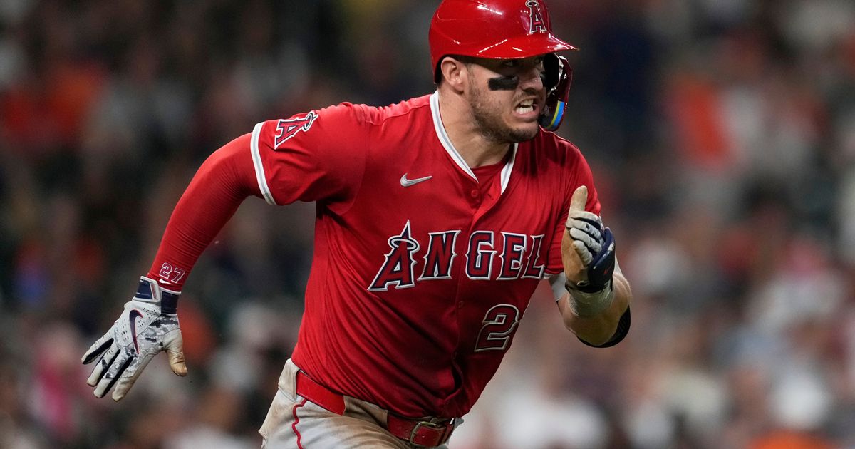 Mike Trout scratched from Angels' lineup with skin infection