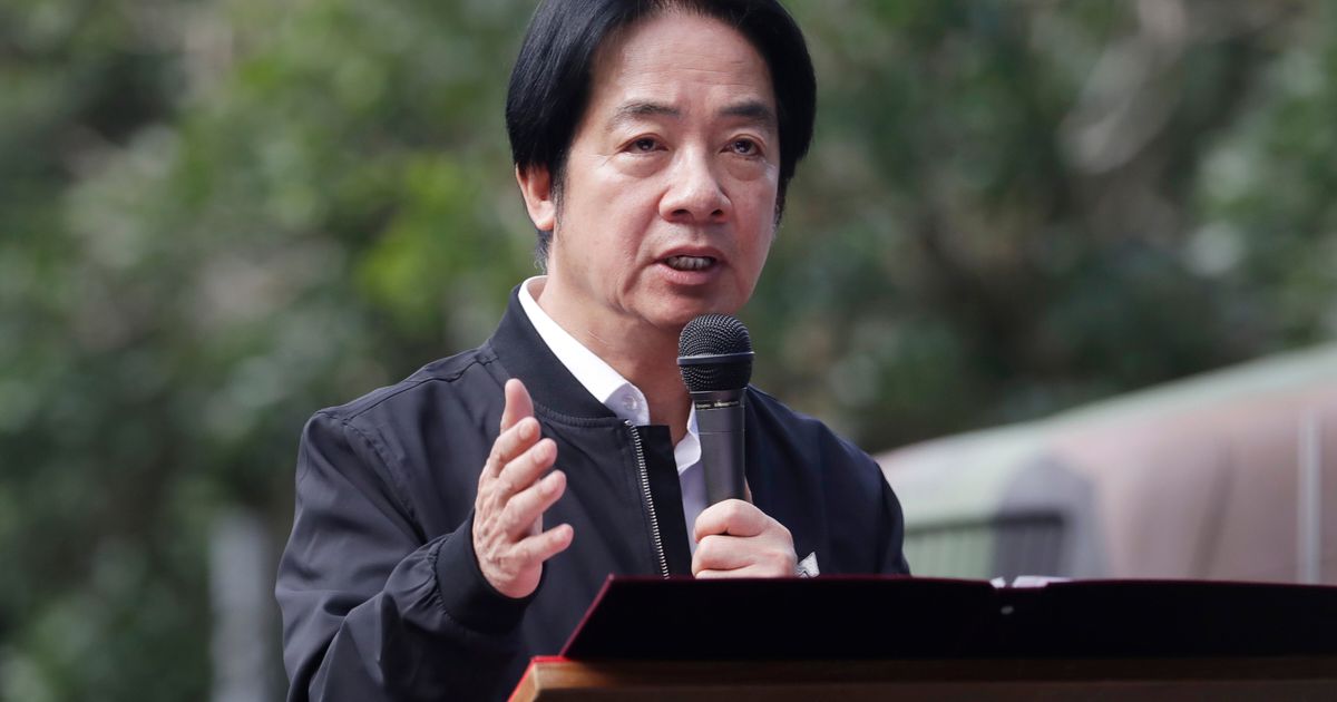 Taiwan’s president lands in Eswatini in a trip delayed by lack of overflight clearance