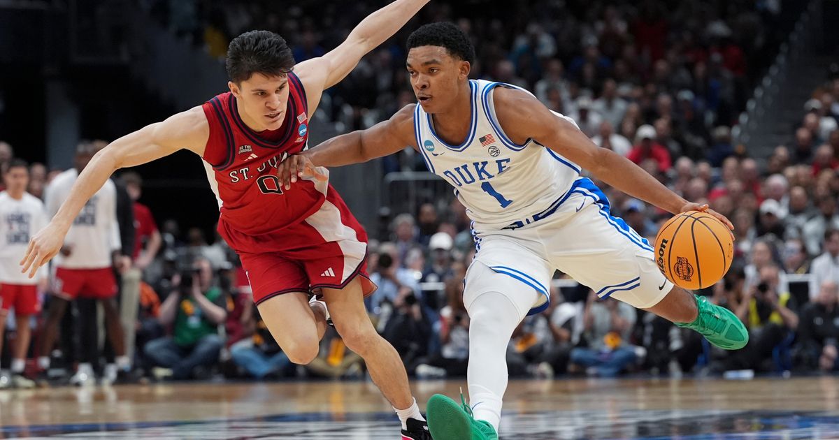 Caleb Foster leads Duke past St. John's, into Elite Eight