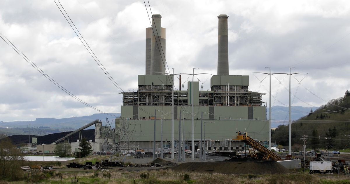 Trump announces $700 million in new support for struggling coal industry