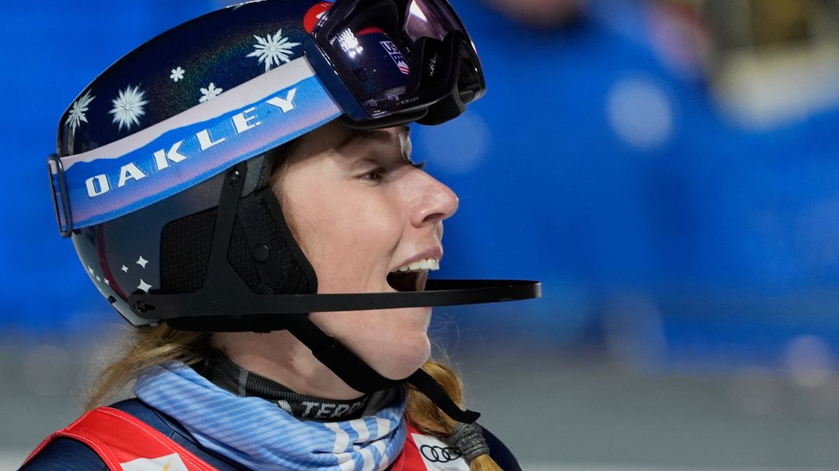 Mikaela Shiffrin wins 4th straight slalom of the Olympic season as