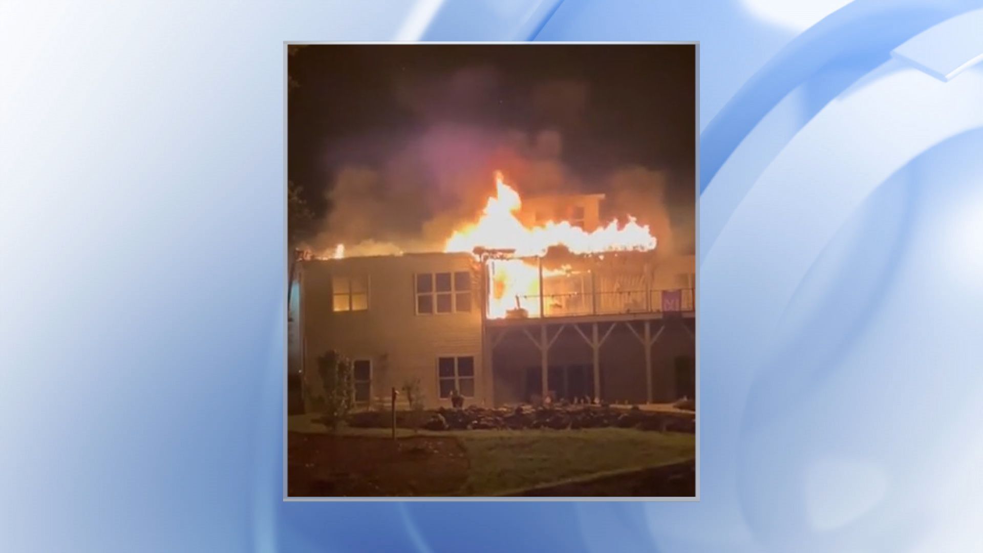 Large fire starts at Lake Gaston home during Fourth of July fireworks