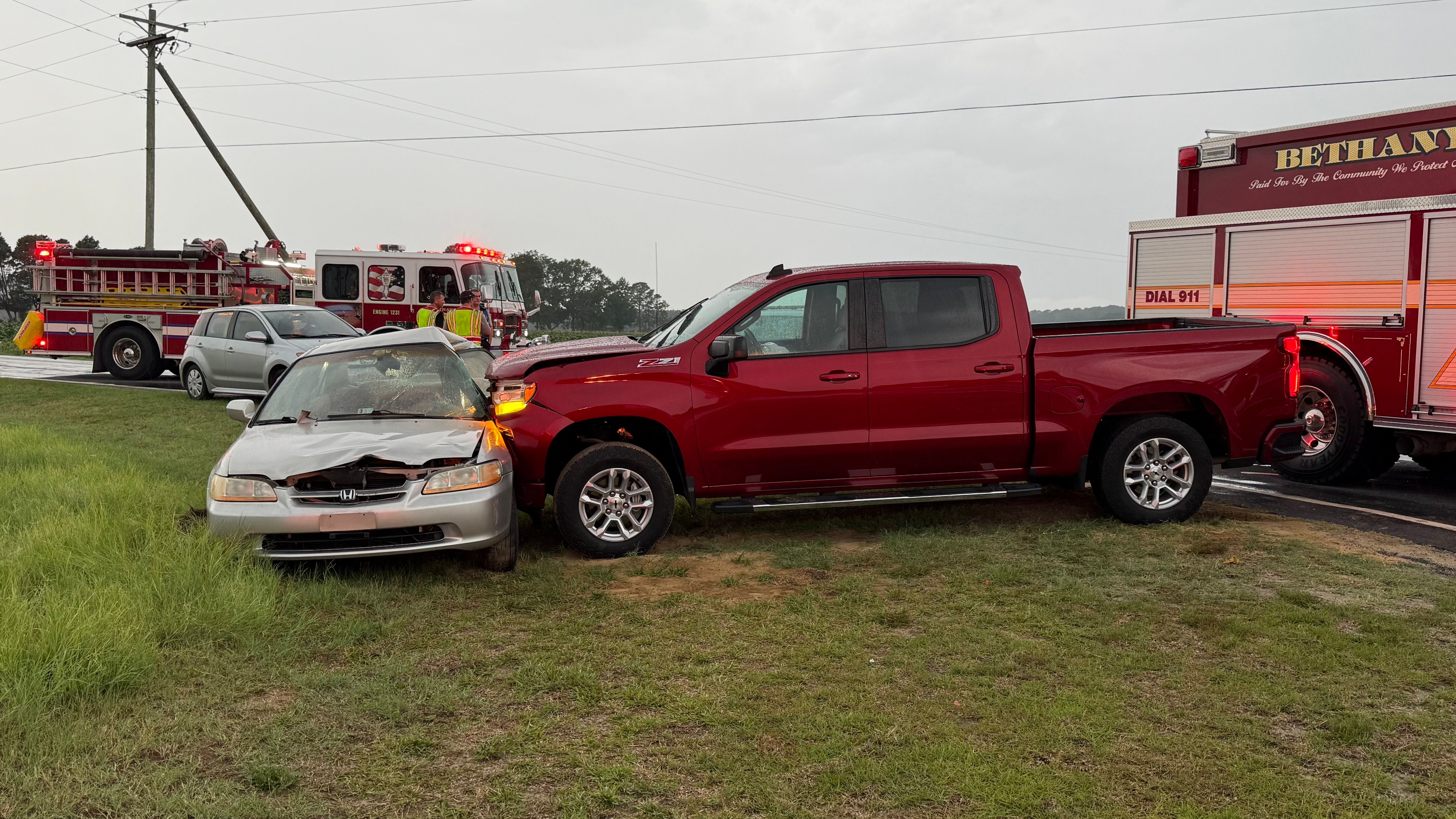 Two people injured in Cumberland Co crash