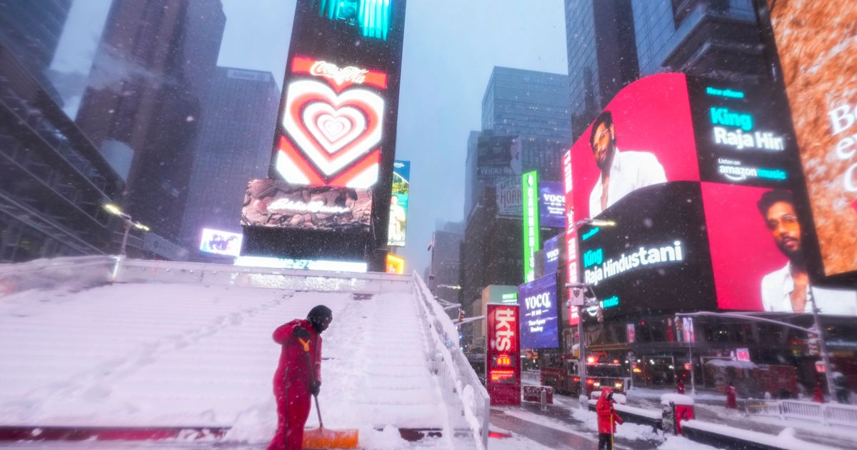 Snowfall intensifies in Northeast, with many stuck at home under blizzard warnings and travel bans