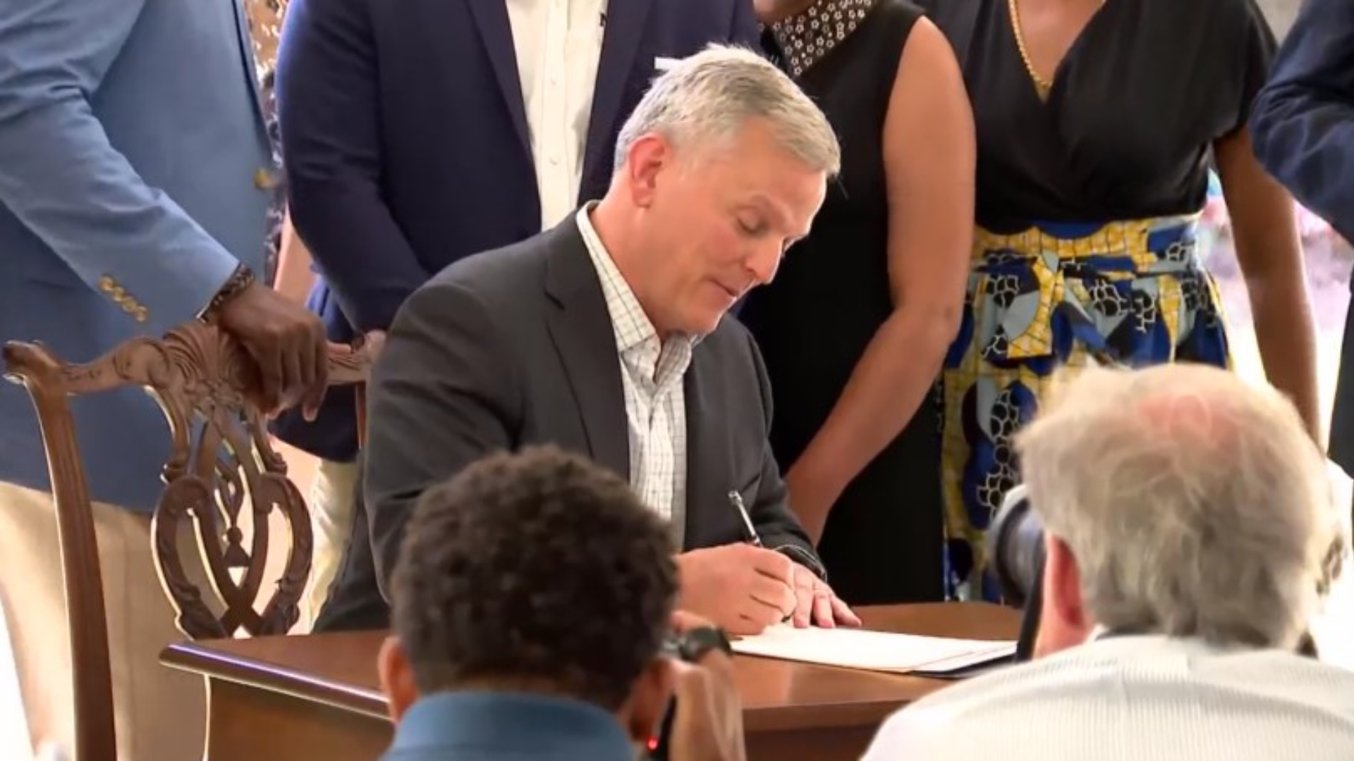 Stein signs bill creating harsher penalties for people who expose NC minors to explicit content