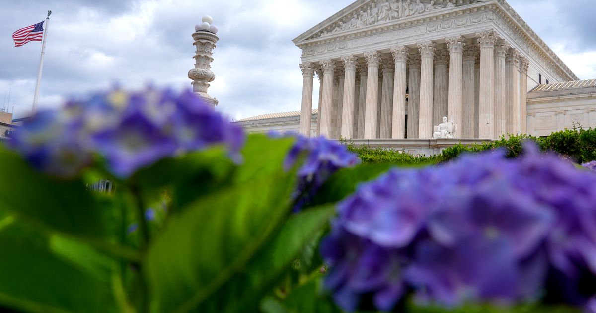 Supreme Court clears way for Trump administration to revive restrictive policy for asylum seekers