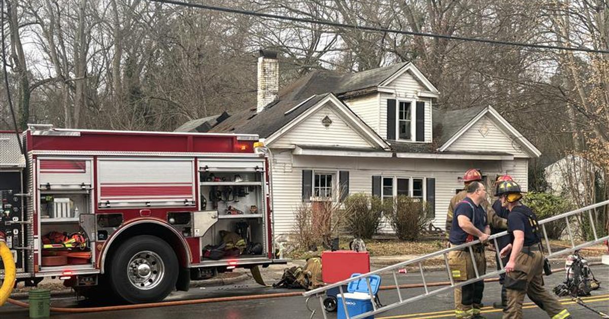 Raleigh Fire Department investigating fire at abandoned house on Poole Rd