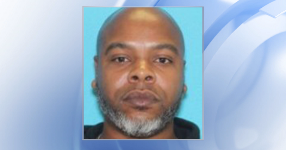 Raleigh man charged with stealing phones from FedEx packages