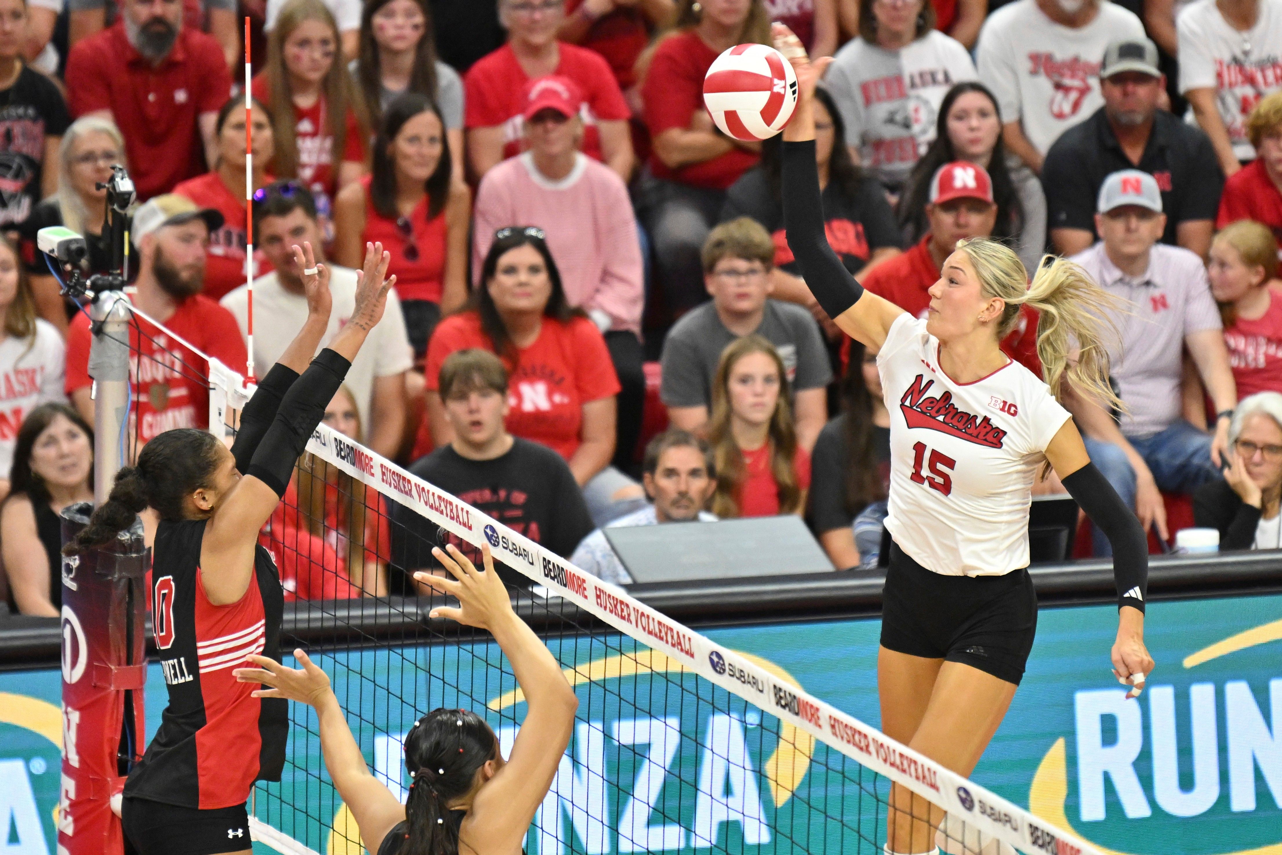 wral.com - JOE REEDY — AP Sports Writer - Fox Sports will broadcast 35 women's volleyball matches, including 8 on Fox