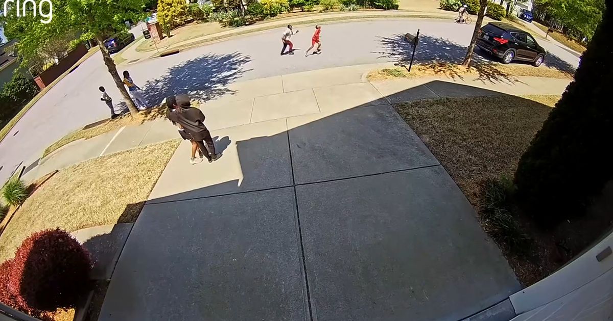 Raleigh residents urge police to take action against young children seen vandalizing homes