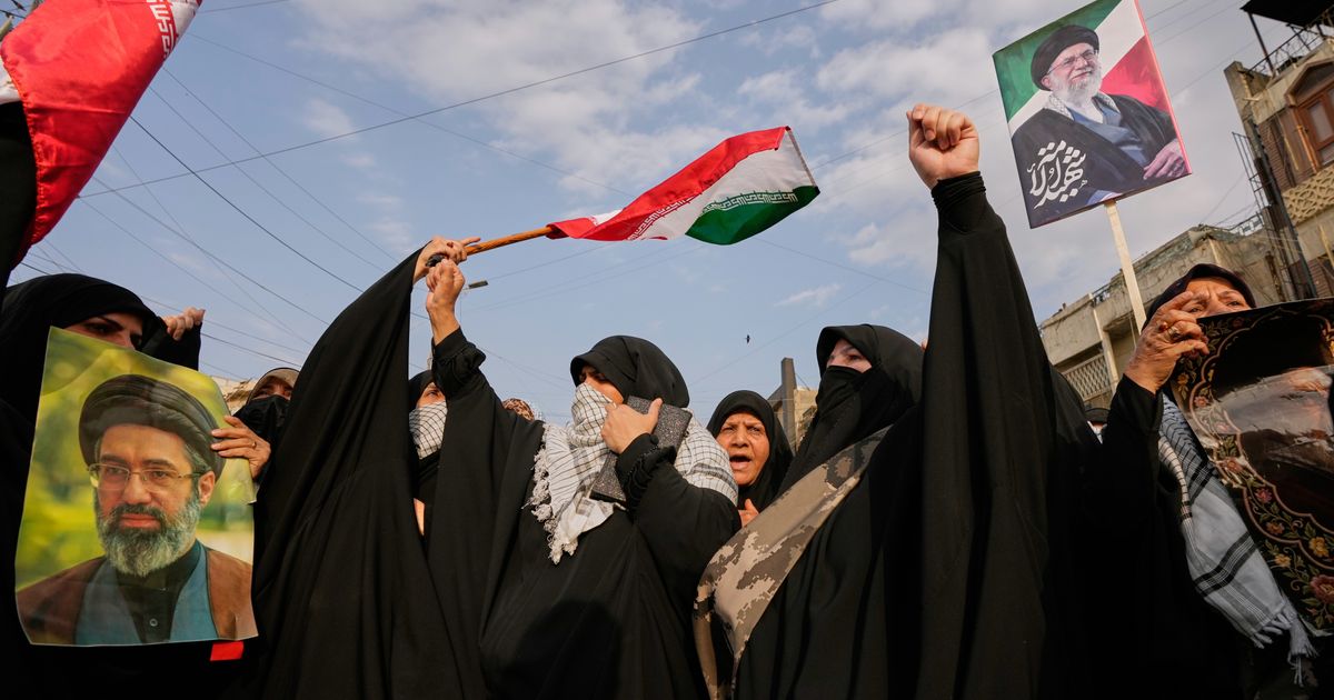 The Latest: Pakistan says US-Iran mediation moving ahead after Trump holds back envoys