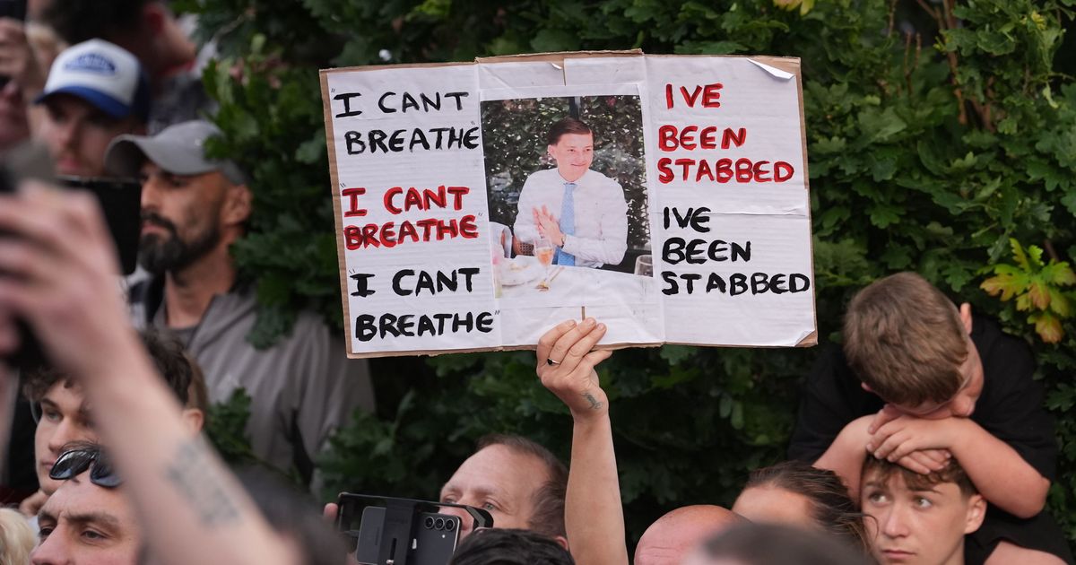 UK police who arrested teenage stabbing victim as he lay dying face gross misconduct probe