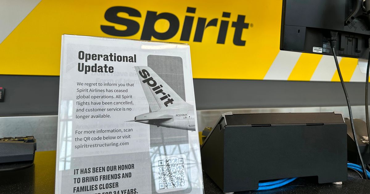 Spirit Airlines Shut Down: What to do to get home and get refunds