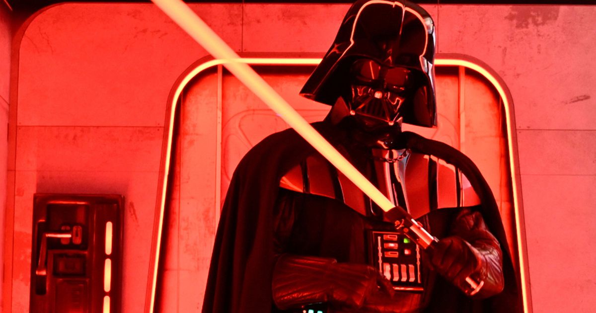 Lightsaber Darth Vader used in 'I am your father' duel in 'Empire Strikes Back' goes up for auction
