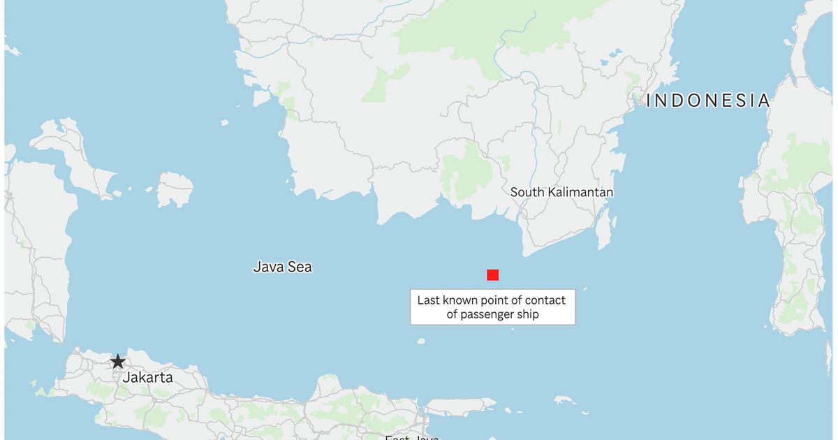 A map showing the last known point of contact of a passenger ship carrying more than 240 people in the Java Sea, that went