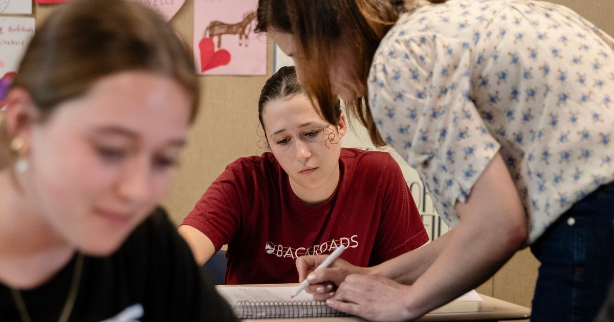 NC lawmakers propose 8% teacher pay raise, some educators say it falls short