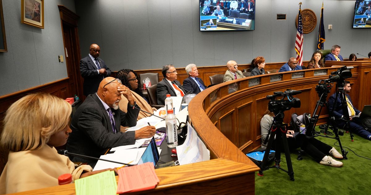 What to know about Louisiana’s effort to redraw congressional districts before the midterm elections