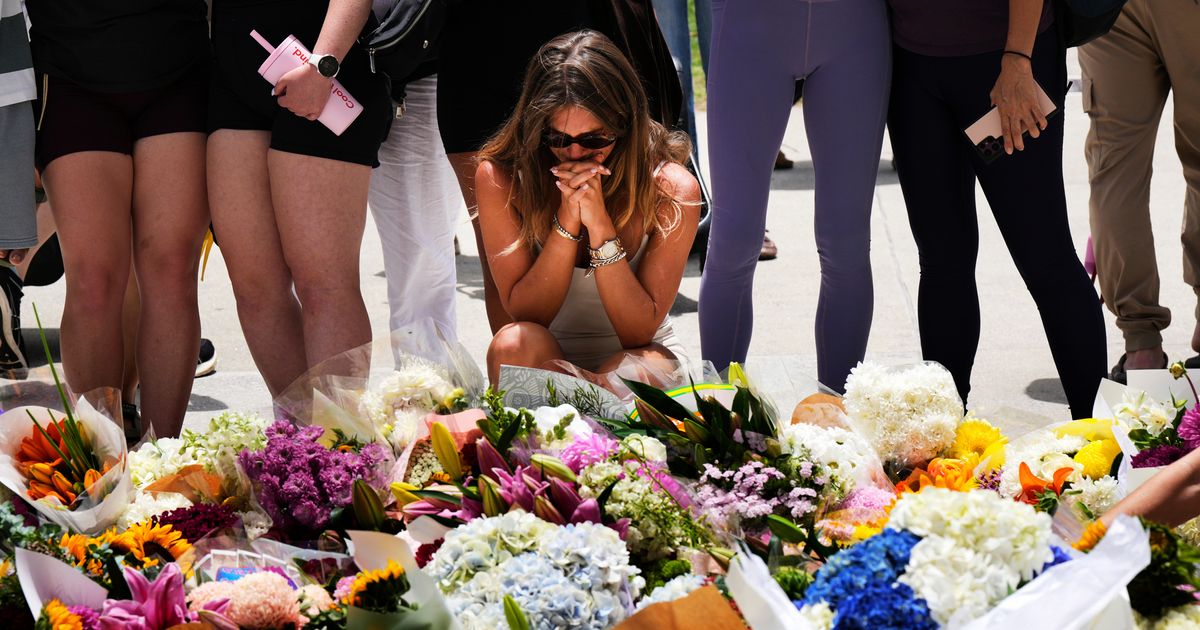 Australian Leader Says Sydney Gunmen Were Motivated by ISIS