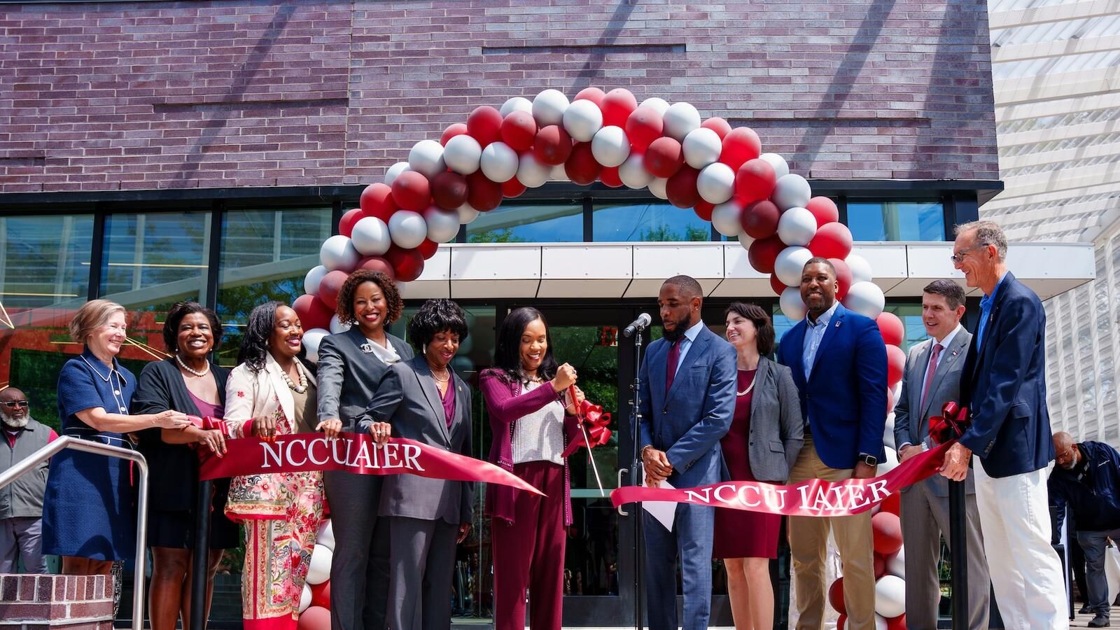 wral.com - WRAL Staff - North Carolina Central University opens NC's first artificial intelligence building