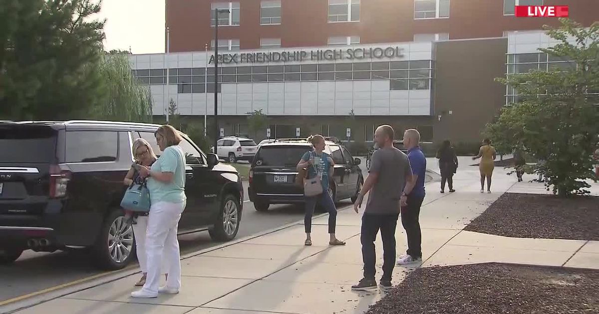 Private property parking near Apex Friendship High School raises questions about enforcement