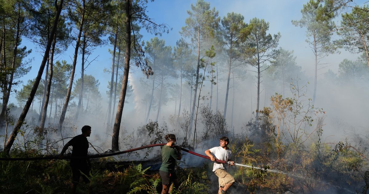 France orders 4,000 more evacuated as fires displace a third of a million across southwest Europe