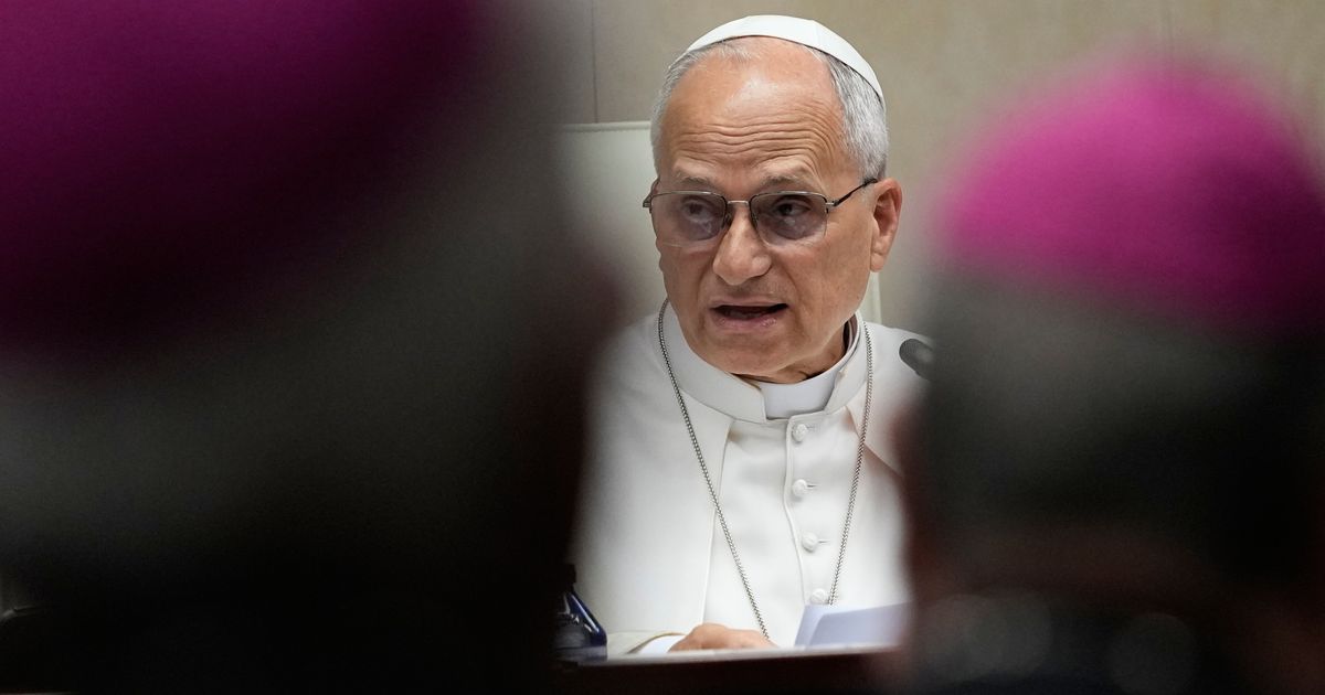 Pope meets with 6 clergy abuse survivors in Spain, hopes to improve response