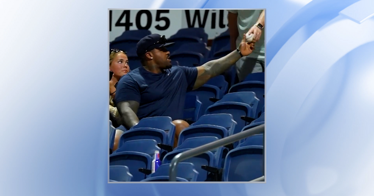 Major league kindness: Prince Fielder gifts foul ball to young Wilson Warbirds fan