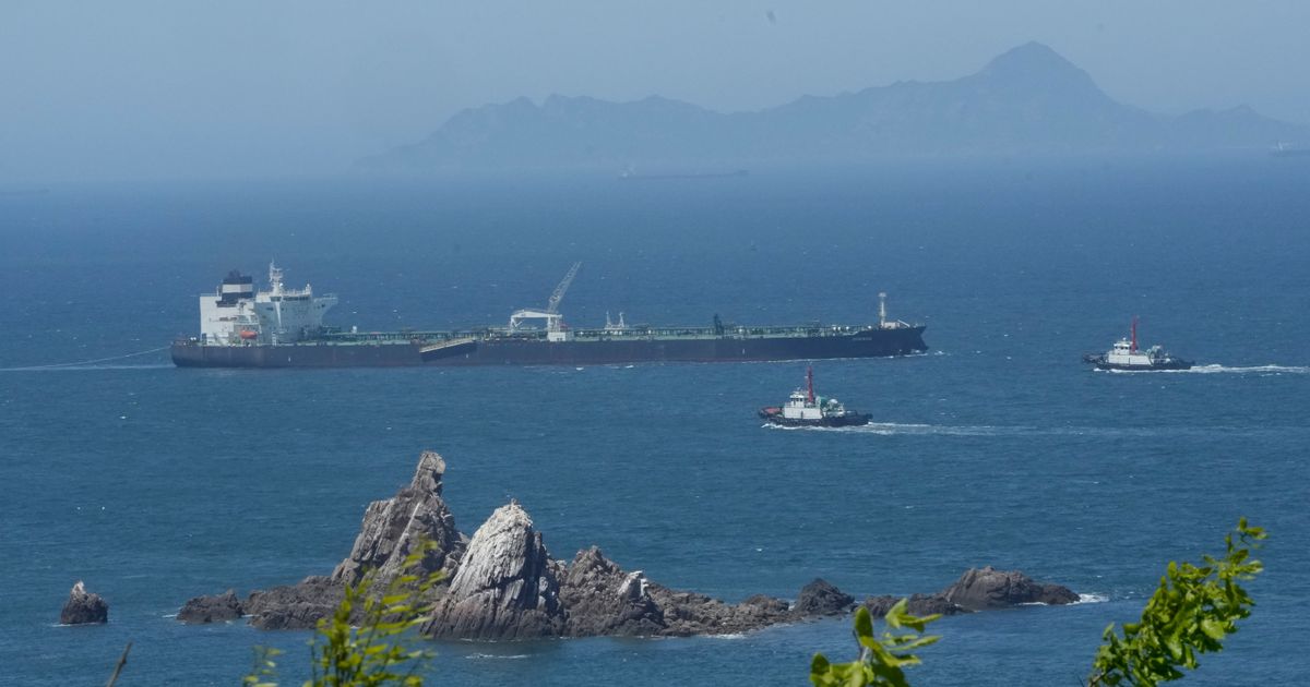 Oil tanker arrives in South Korea after passing through the Strait of Hormuz in mid-April