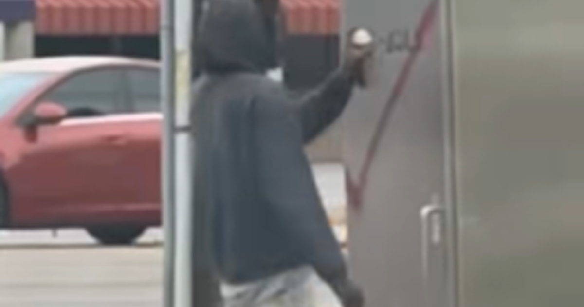 Police: Man arrested for spray painting swastikas in Fayetteville