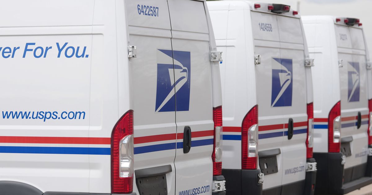 USPS considers allowing people to ship handguns through the mail