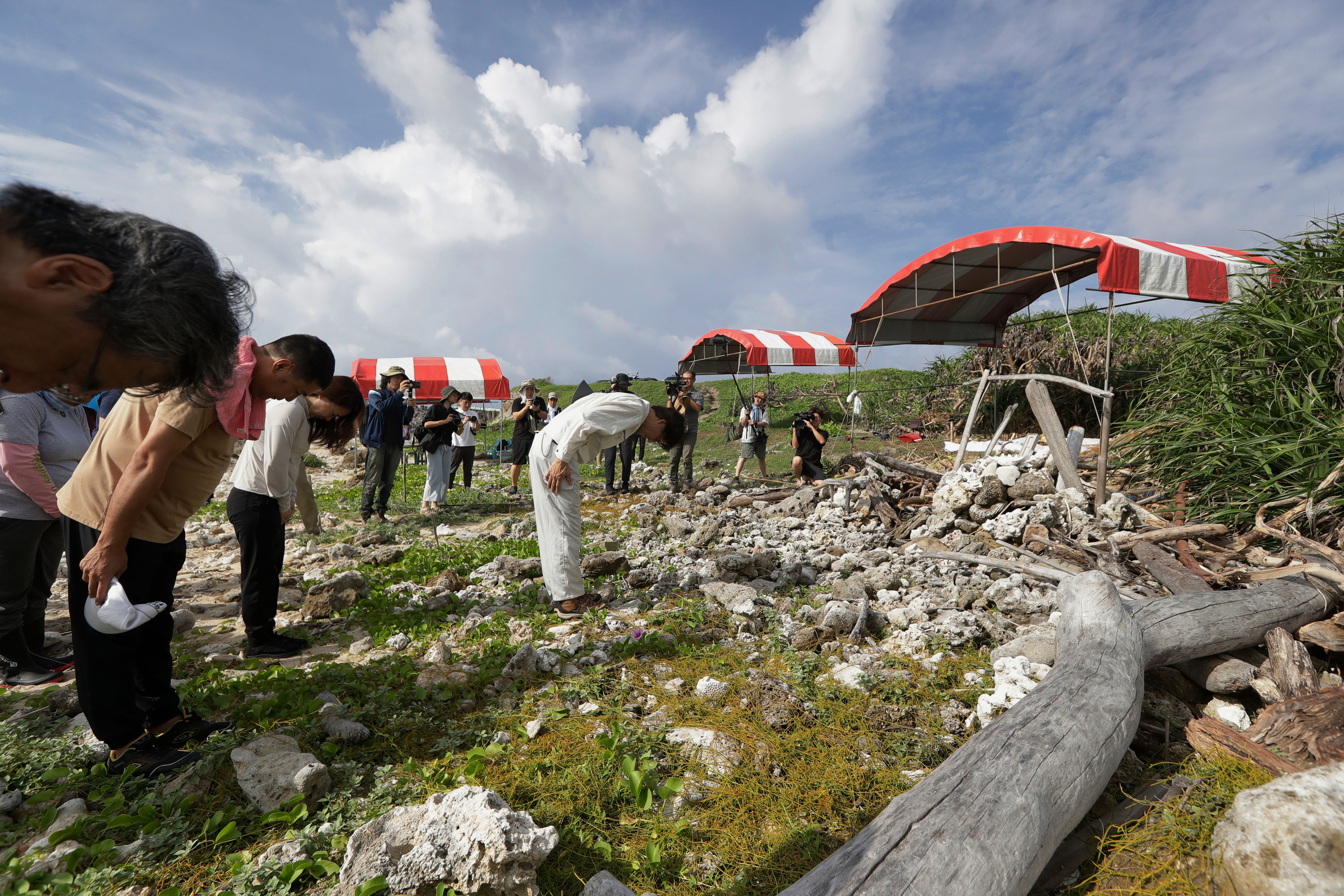 うりゃおい！JAPAN DESTRUCTION AND REGENERATION An excavation in Taiwan searches for remains of Japanese soldiers