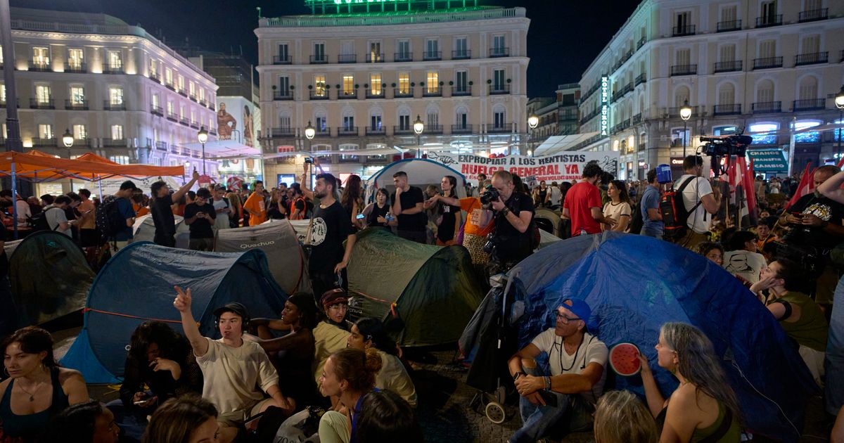 Eviction of 87-year-old sparks encampment protest in Madrid over housing crisis