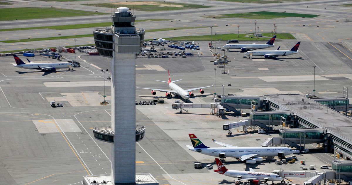 JetBlue pilot reports hitting drone as plane approached JFK airport to land Monday morning