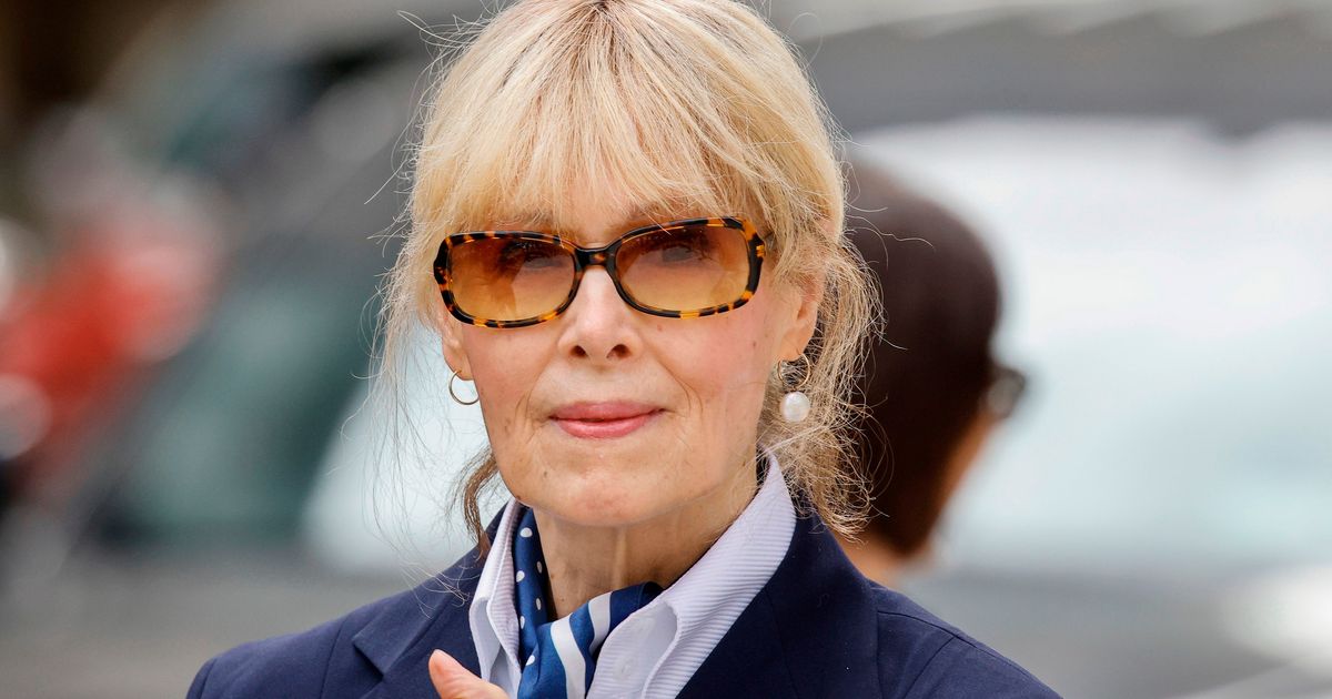 Top federal prosecutor in Chicago denies investigation into E. Jean Carroll, disputing media reports