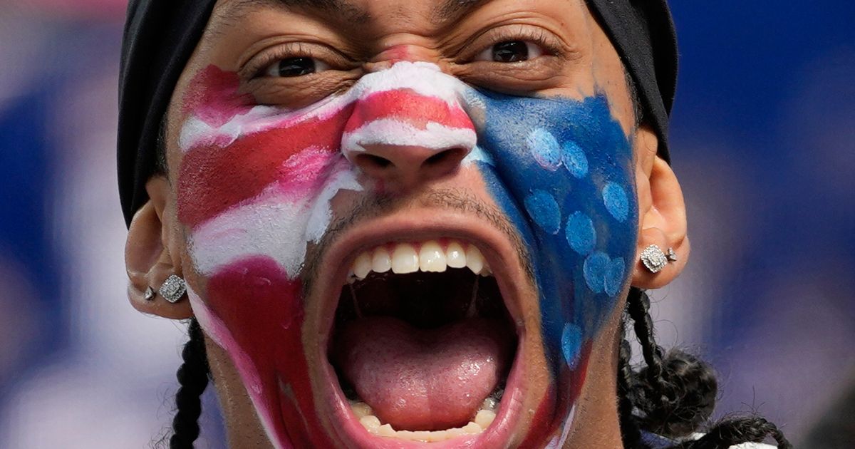 US opens its home World Cup with a dynamic 4-1 victory over Paraguay, sparked by Balogun's 2 goals