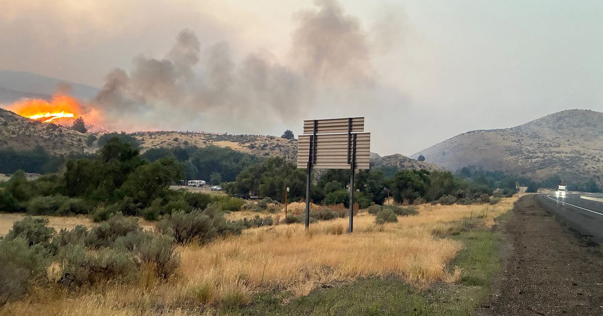 Major Oregon interstate closed for 70 miles due to wildfire