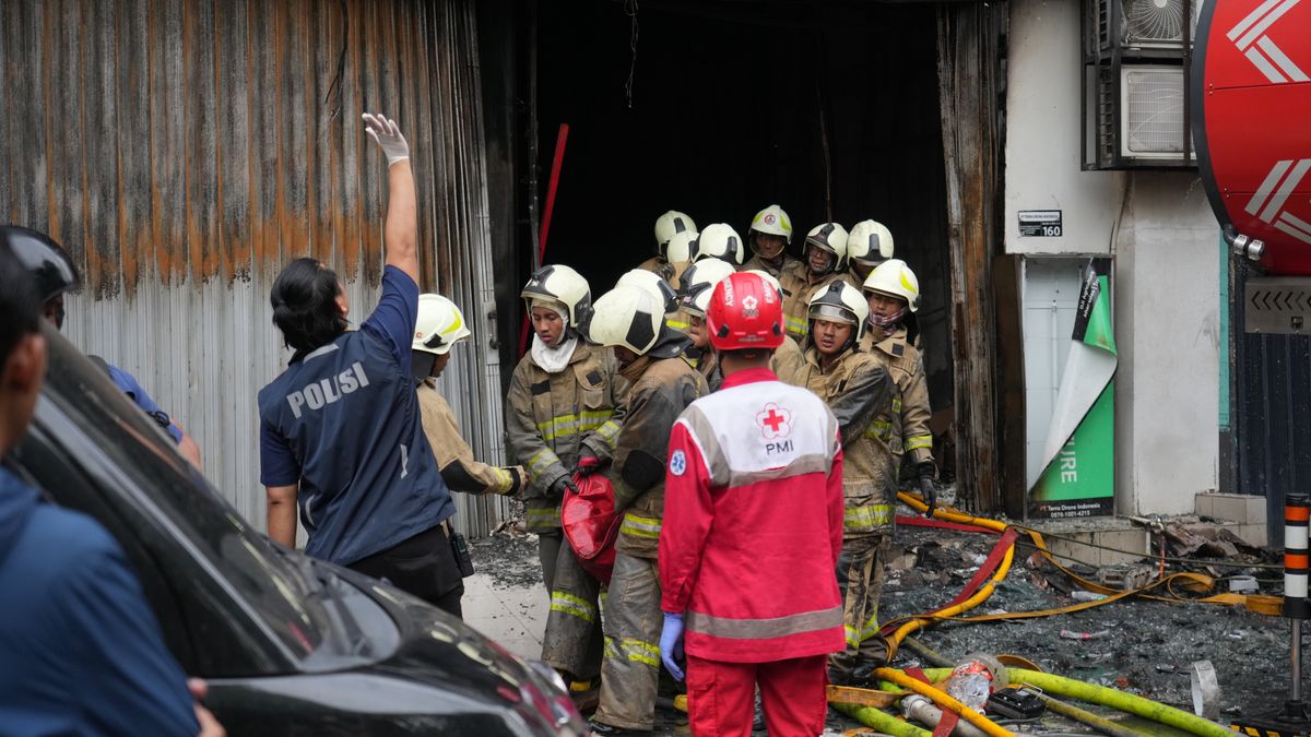 A fire in an office building in Indonesia's capital kills at least 22  people :: WRAL.com