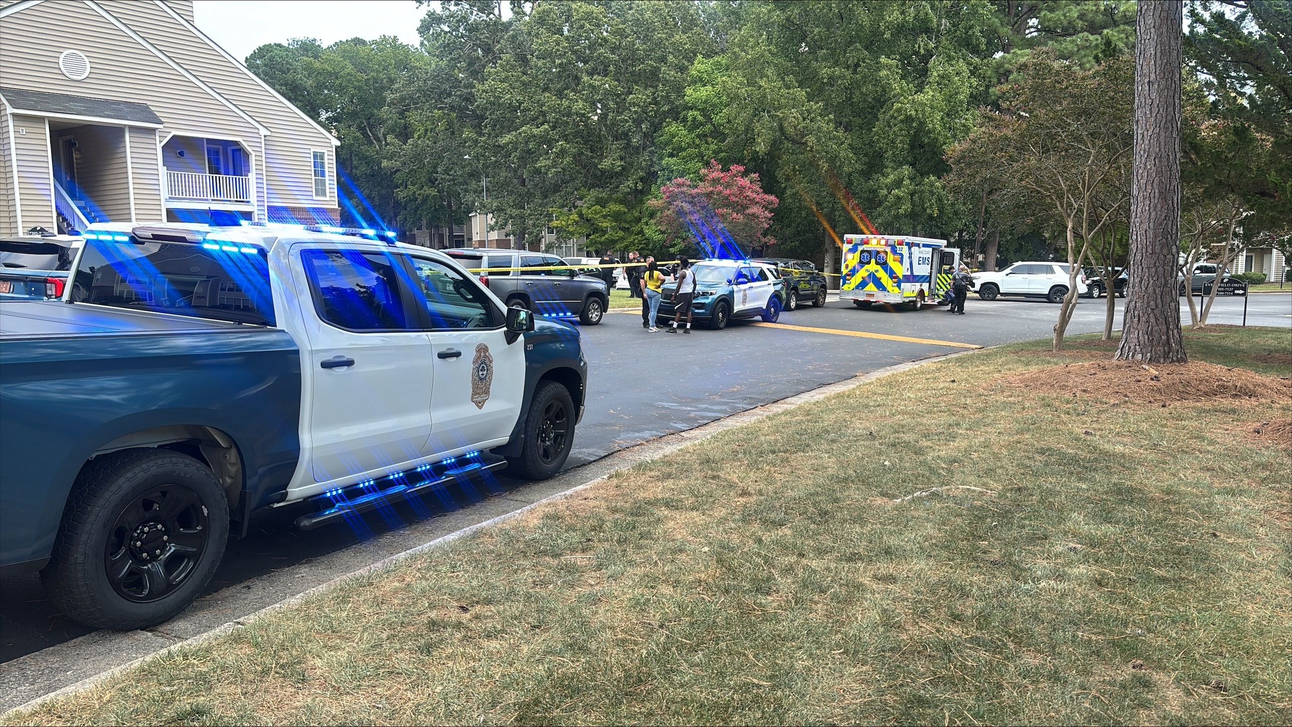 Police : Man critically injured in shooting at Raleigh apartment complex