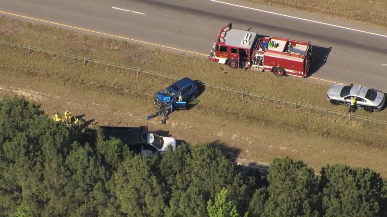 Serious crash blocks US 70 in Johnston County , at least 3 vehicles involved
