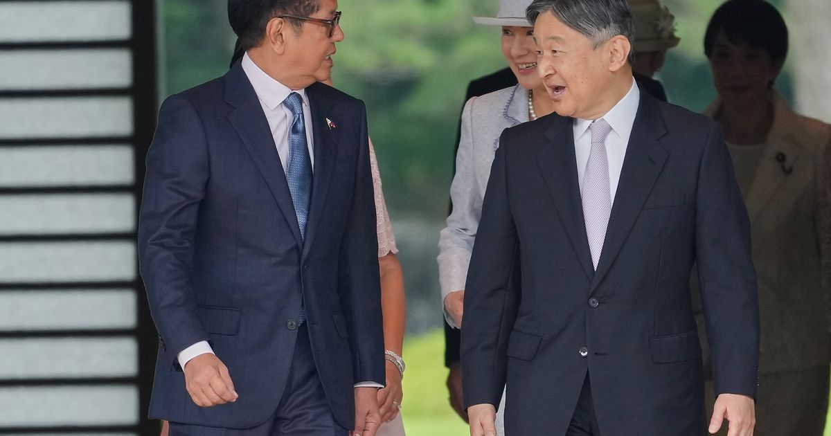 Japan woos visiting Philippine leader during state visit with arms sales and China in mind