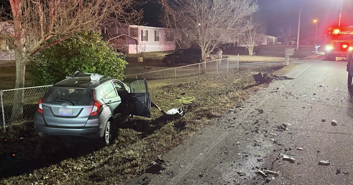 Several people injured in early Sunday crash in Wayne County, firefighters say