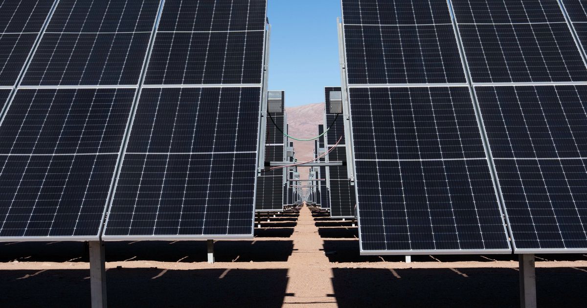 Fact check: Are wind and solar power 'worthless' when there's no wind or sun?