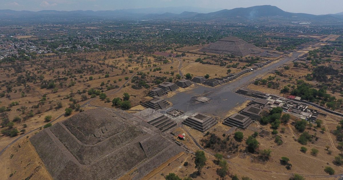 Shooting at pyramids north of Mexico City leaves 1 Canadian tourist dead, injures 6 people