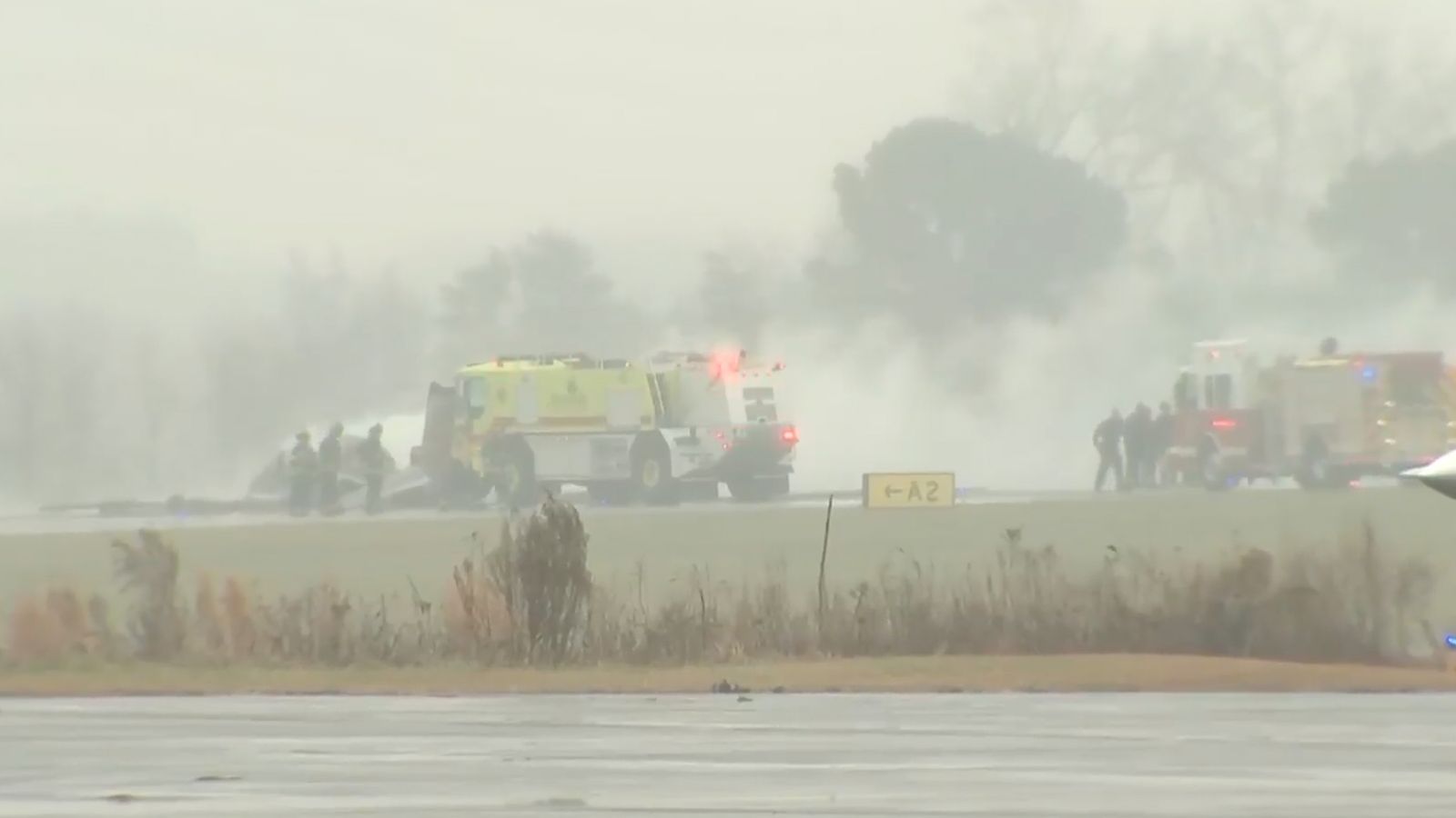 Deaths reported after business jet crashed at an airport in North Carolina
