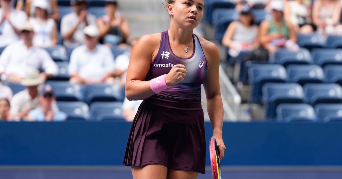 Jasmine Paolini, of Italy, reacts during the first round of the U.S. Open tennis championships against Veronika Erjavec, of