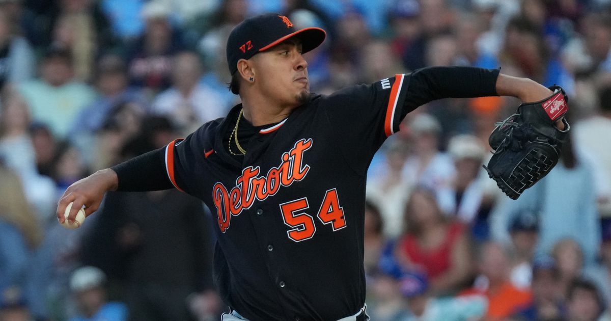 Montero and relievers combine on a 4-hitter, Lee hits a 3-run HR and the Tigers beat the Cubs 5-1