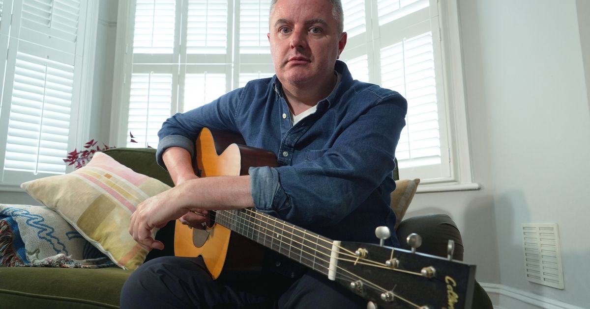 AI helped a musician with Parkinson’s finish his new album when he could no longer play guitar