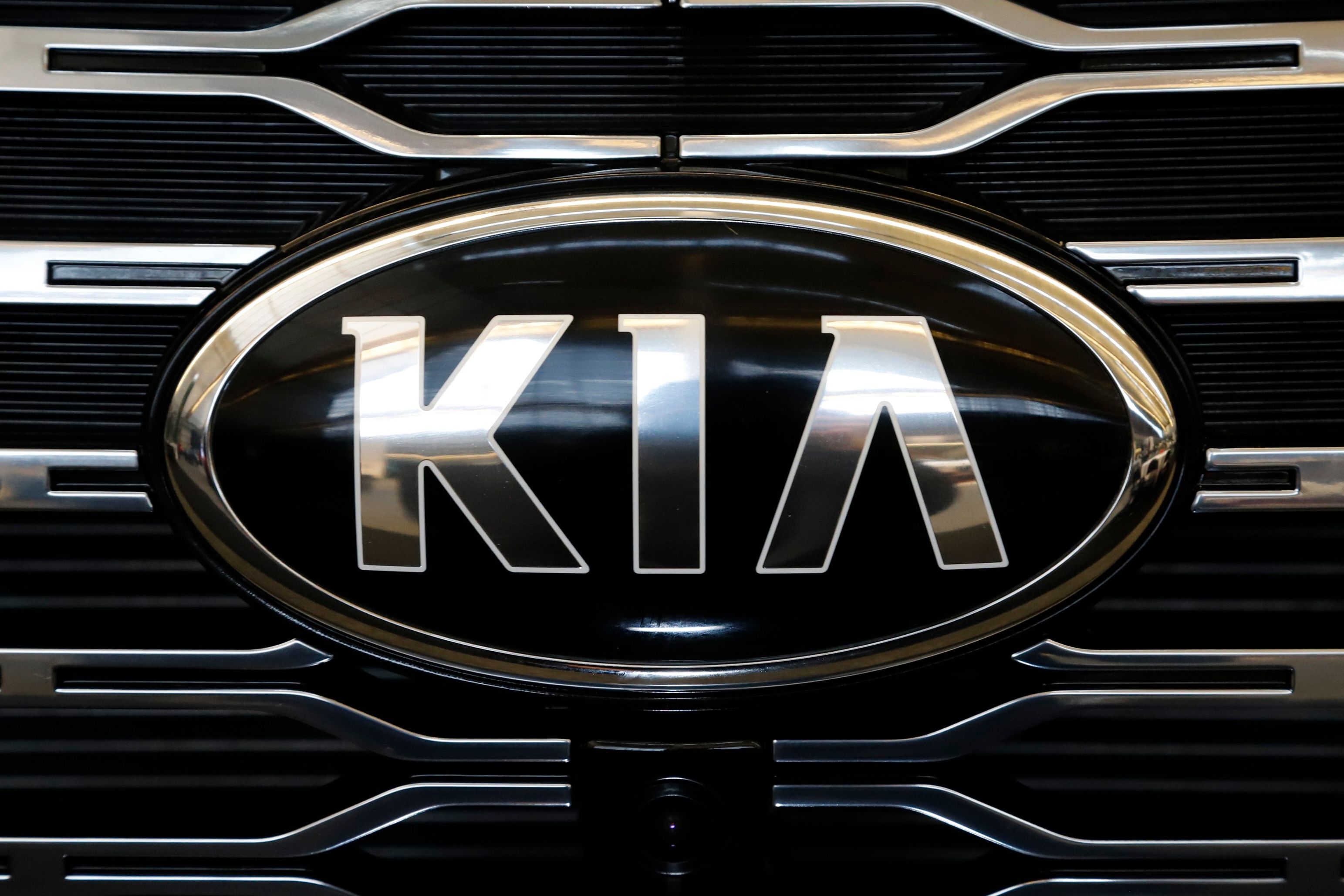 Kia launches new recall for 463,000 Telluride SUVs due to fire risk, urges owners to park outside