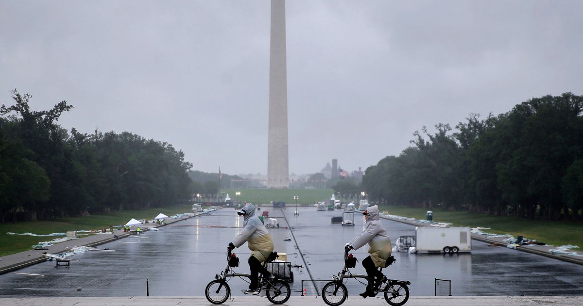 FACT FOCUS: Trump says Obama and Biden spent ‘hundreds of millions’ on reflecting pool. They did not